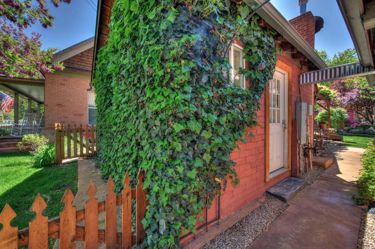 Cali Cochitta Vacation Rentals モアブ エクステリア 写真